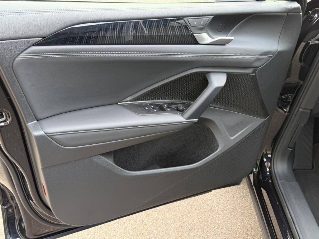 Volkswagen Tiguan 1.5 etsi life | camera | trekhaak | dode hoek | rijklaar 