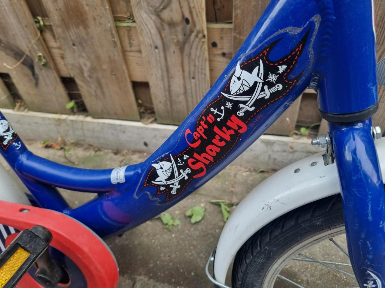 Jongensfietsje  16 inch PUKY made in Germany " Captain Sharkey "