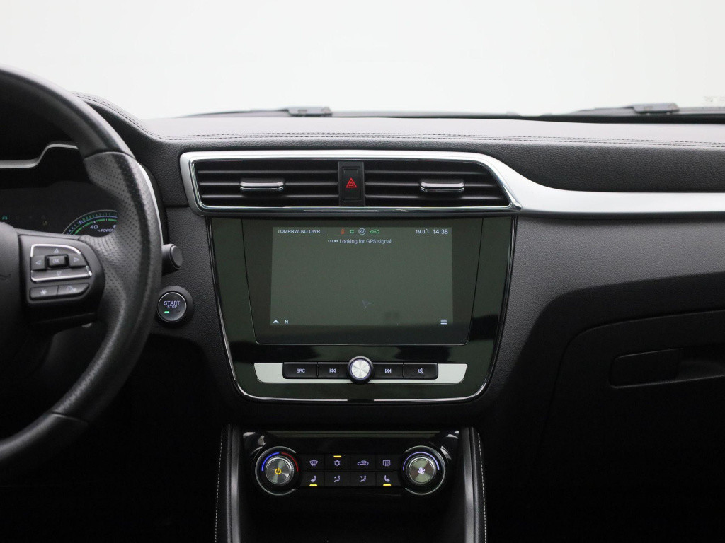 MG Zs-ev luxury 45 kwh automaat | panoramadak | leder | navigatie | airco |