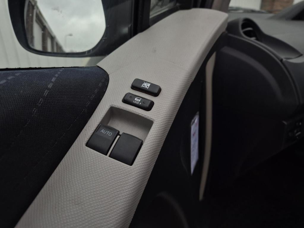 Toyota Yaris 1.3 vvti cool / 5-deurs / airco