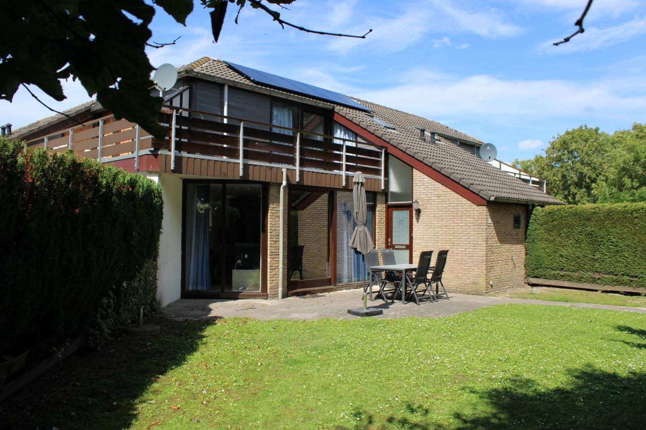 Vakantiehuizen direct gelegen aan het water.