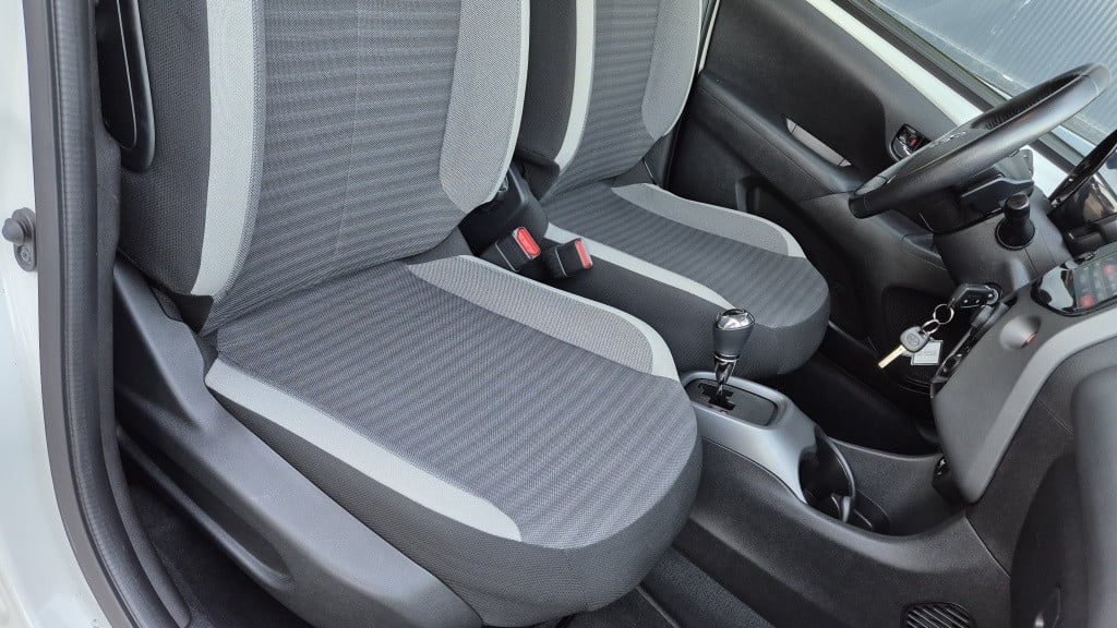 Toyota Aygo 1.0 vvt-i x-cite*automaat*airco*camera*apple-carplay*android*