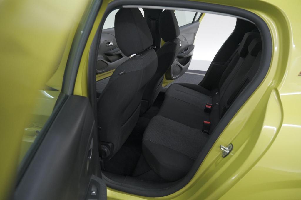 Peugeot 208 1.2 hybrid 110 e-dcs6 style | parkeersensoren | apple carplay |