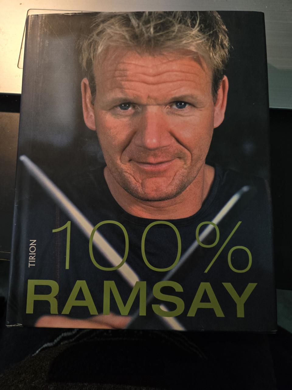 Kookboek 100% Ramsay) van chef-kok Gordon Ramsay.  Incl. DVD 2006