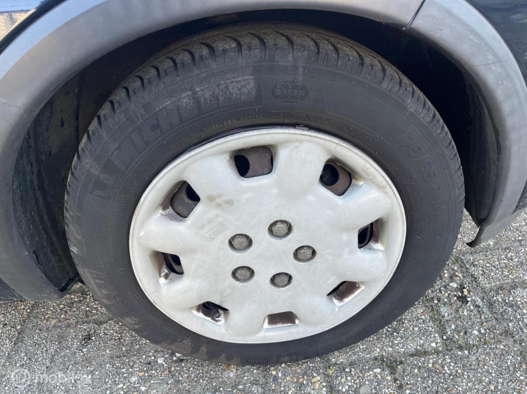 Opel Corsa 1.2-16v comfort | airco | elektr ramen