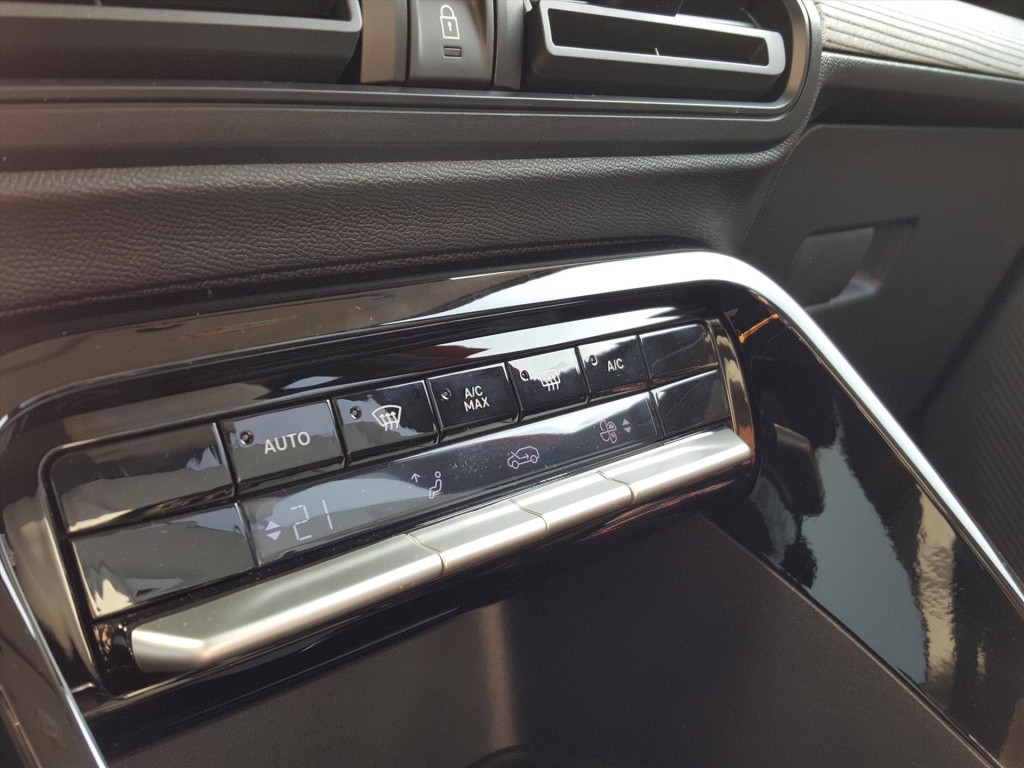 Citroen C3 new 1.2 turbo s&s 100pk max navigatie | cruise & climate control