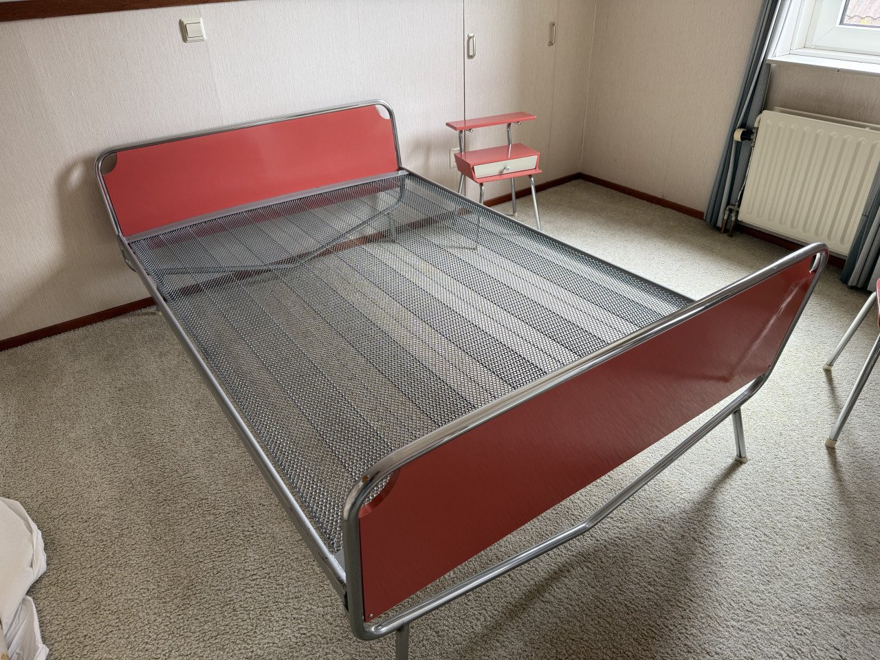 GERESERVEERD - Vintage deal! Rietveld voor Auping bed twijfelaar