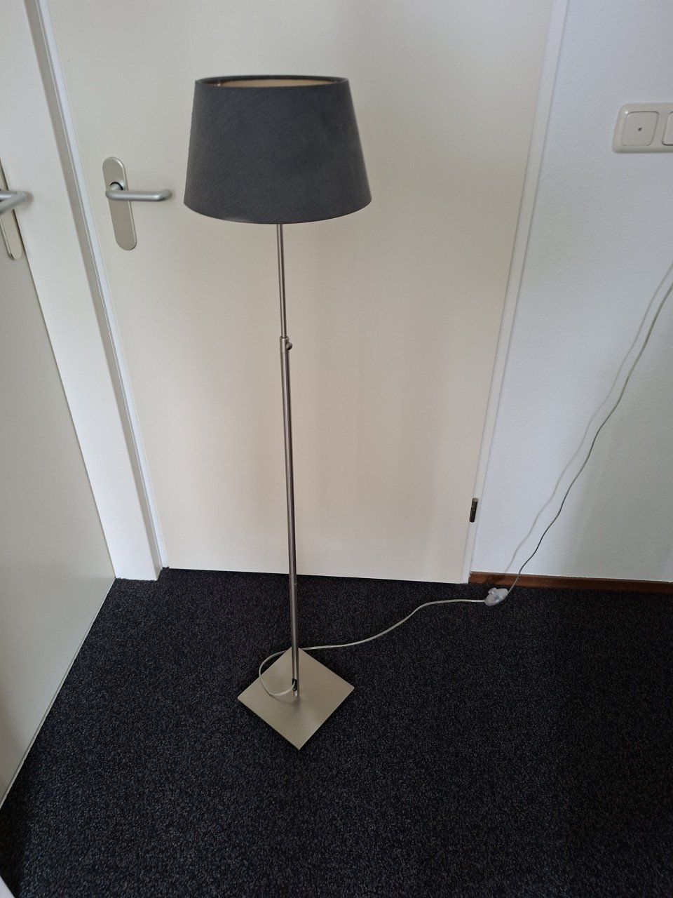 Verstelbare staande schemerlamp