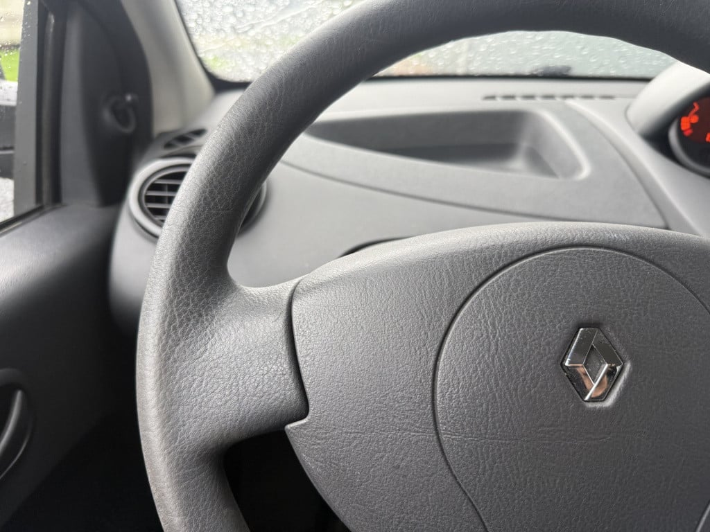 Renault Twingo 1.2 16v airco parisienne 3-drs