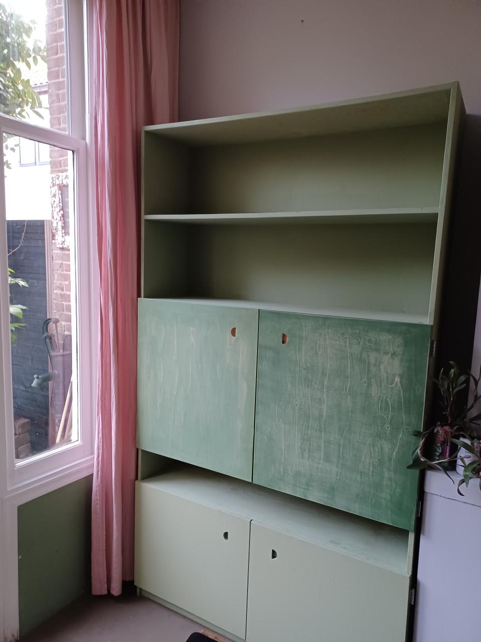 Handgemaakte wandkast