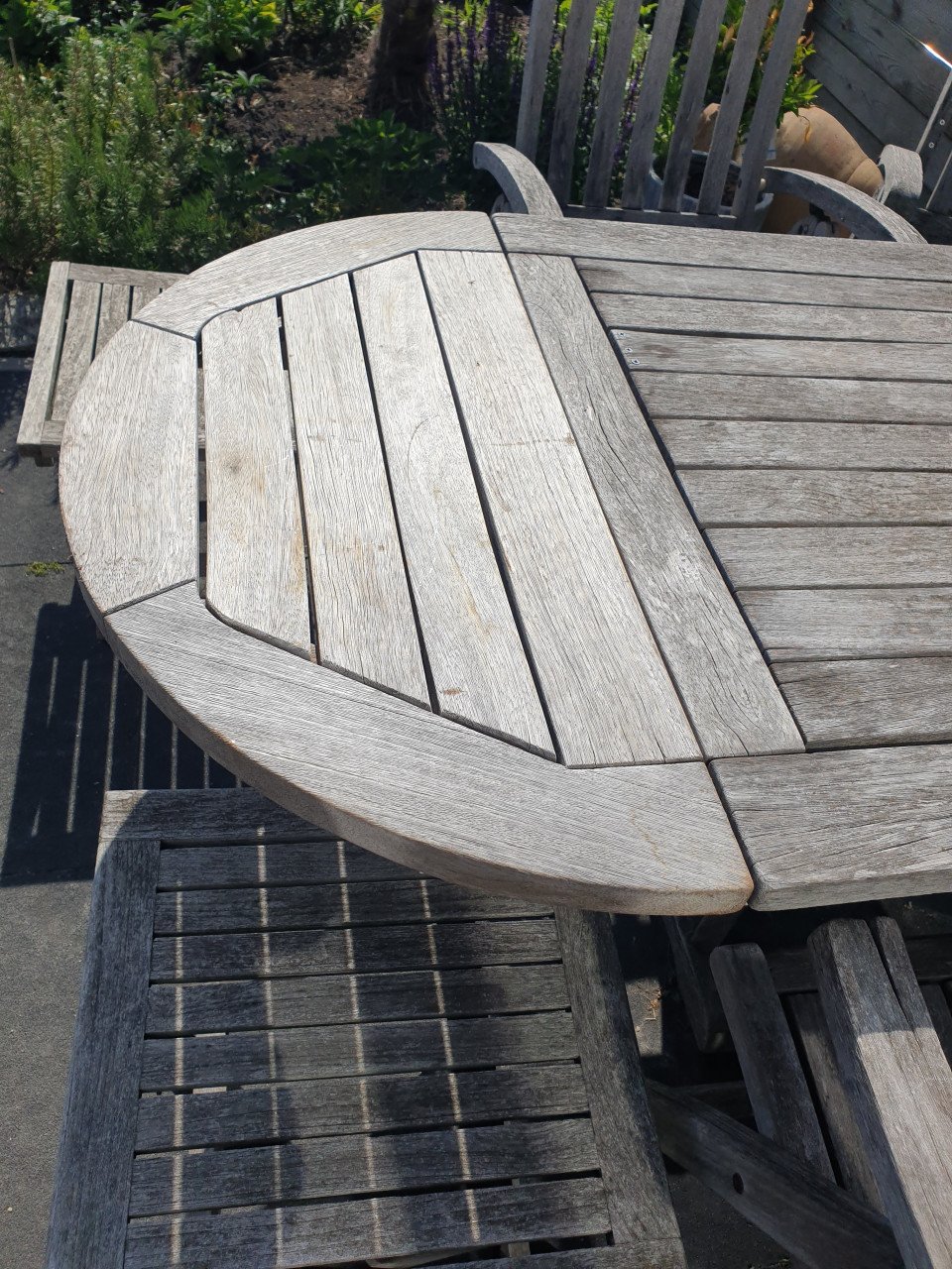 Hardhouten 7-delig tuinset