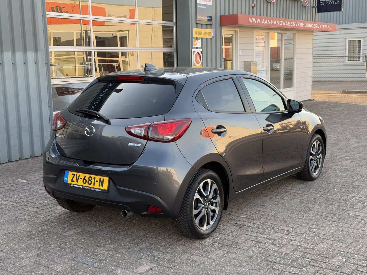 Mazda 2 - 2 1.5 Skyactiv-G GT-M | Navi | Keyless | Led | Airco | PDC+Camera