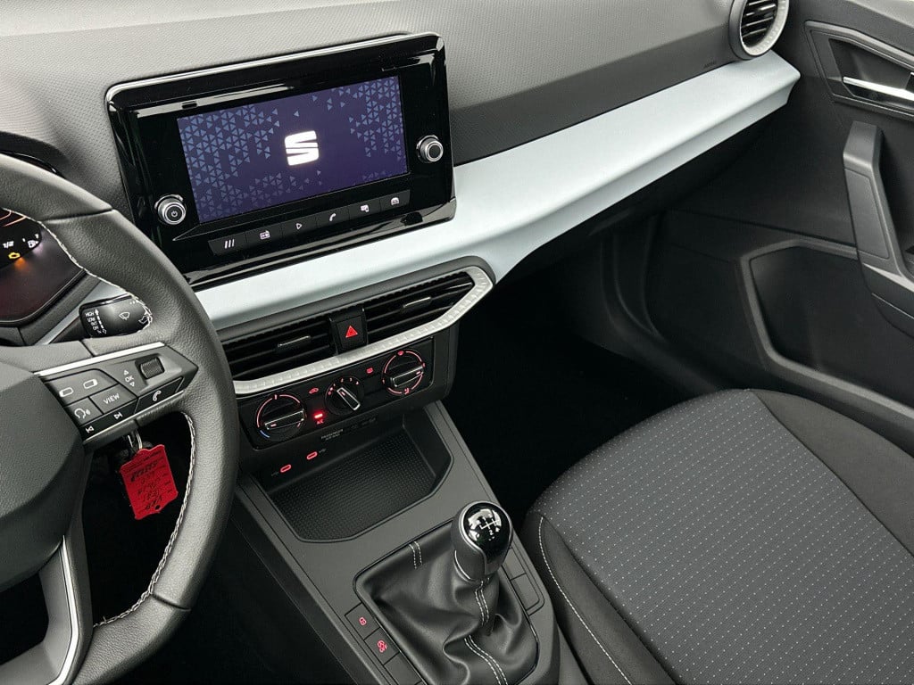 Seat Ibiza style 1.0 70 kw / 95 pk ecotsi hatchback 5 deurs 5