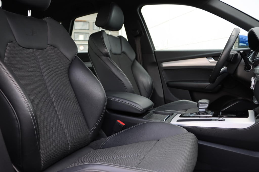Audi Q5 50 tfsi e quattro s edition 300pk s-tronic audi q5 50 tfsi e s edit