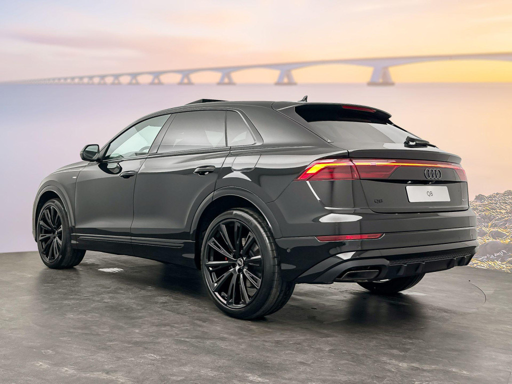 Audi Q8 55 tfsi e quattro pro line s