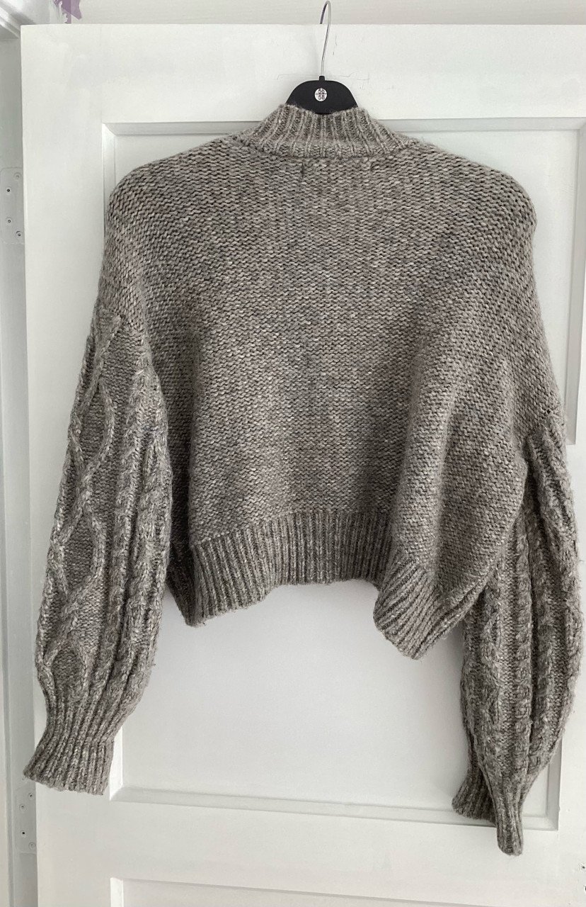 Lekker warme crop top maat XL gedragen maar nog heel netjes