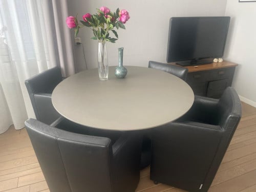 Ronde eethoek