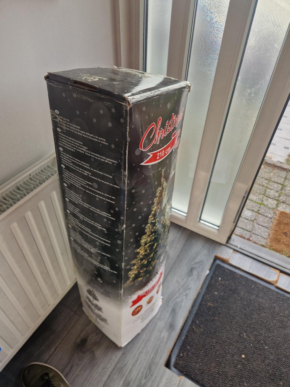 Kerstboom lengte 210 met verlichting