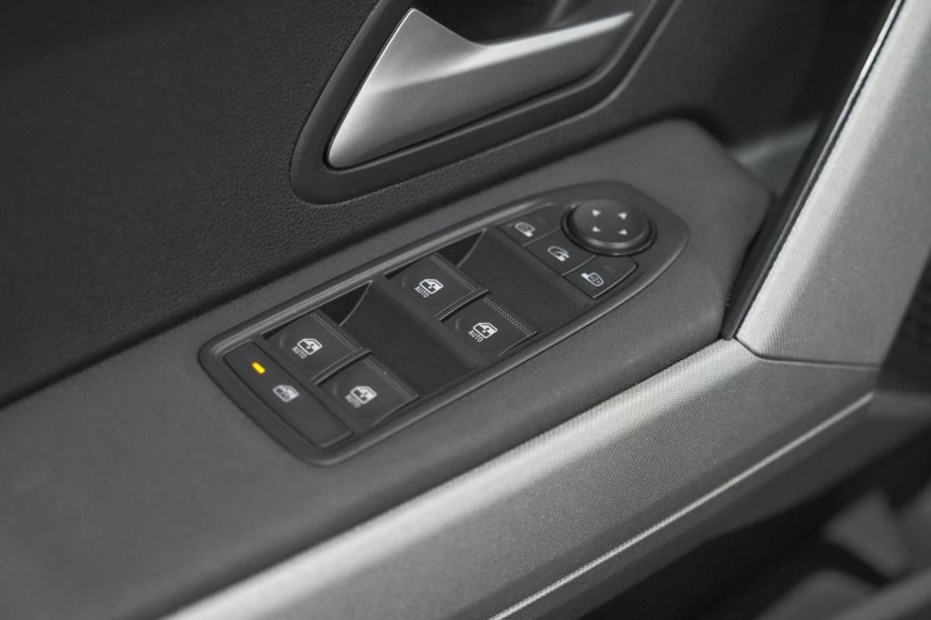 Dacia Bigster 1.8 hybrid 155 journey | 360 camera | pack winter | schuif-/k