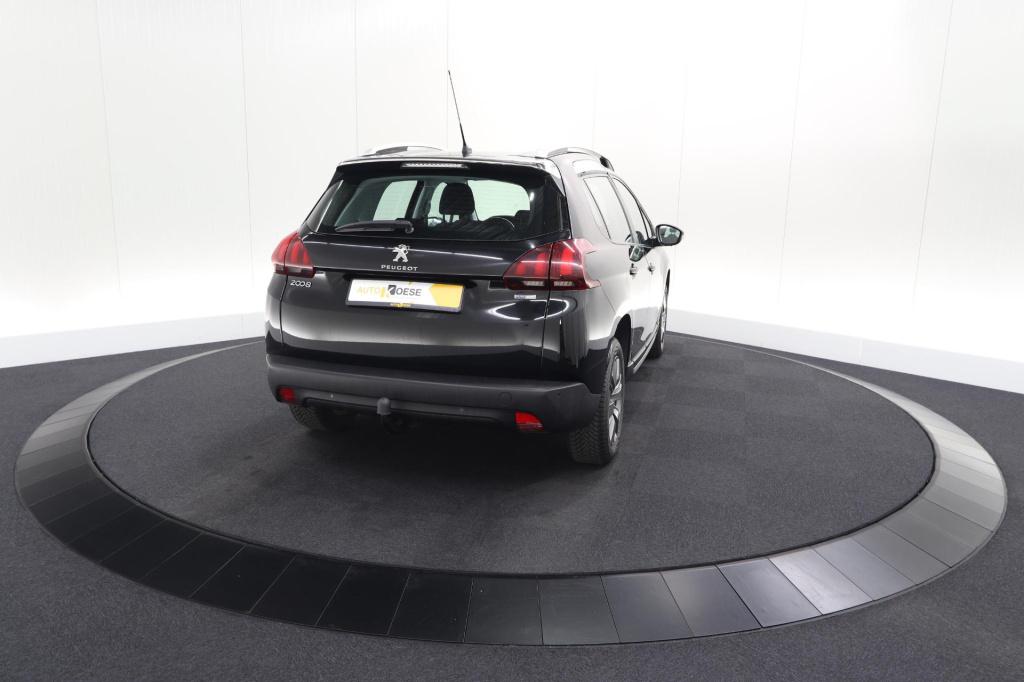 Peugeot 2008 puretech 82 active | lage km | trekhaak | navigatie | parkeers