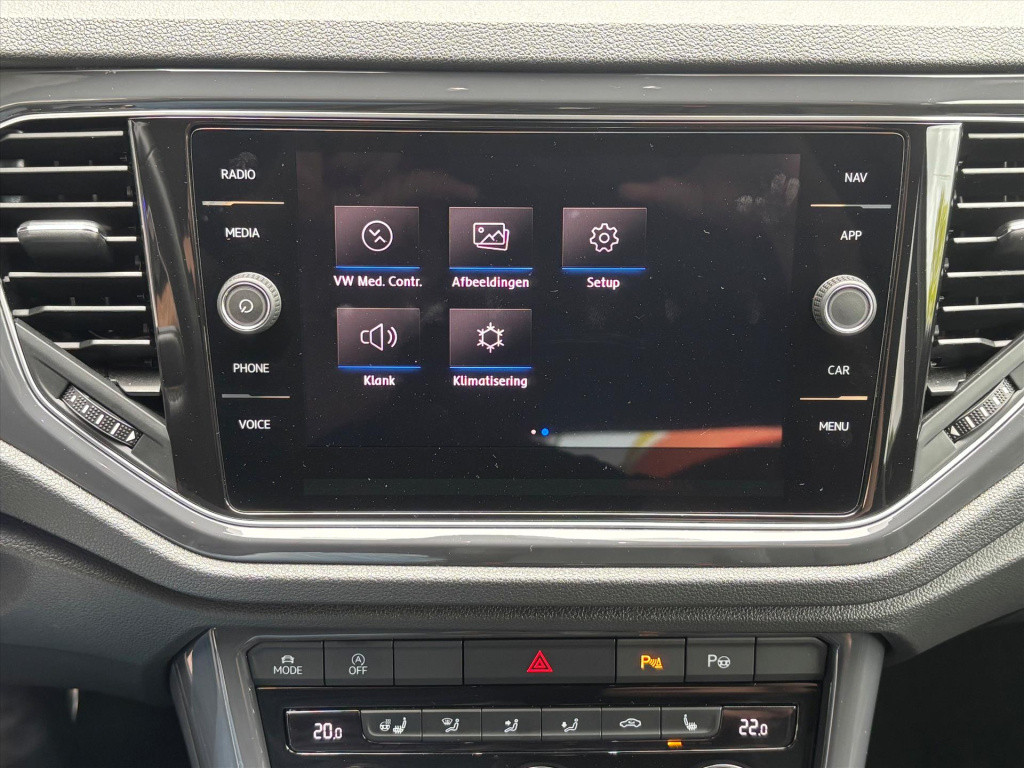 Volkswagen T-roc 1.5 tsi 150pk t-roc sport| dode hoek|trekhaak afn|stuur-st