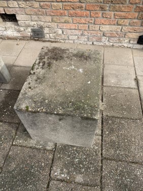 Betonnen U-blokken