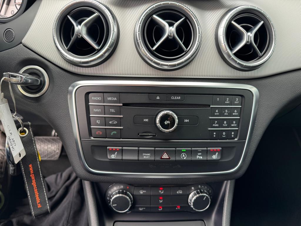 Mercedes-Benz Cla 180 urban automaat , apple-carplay , afneembare trekhaak