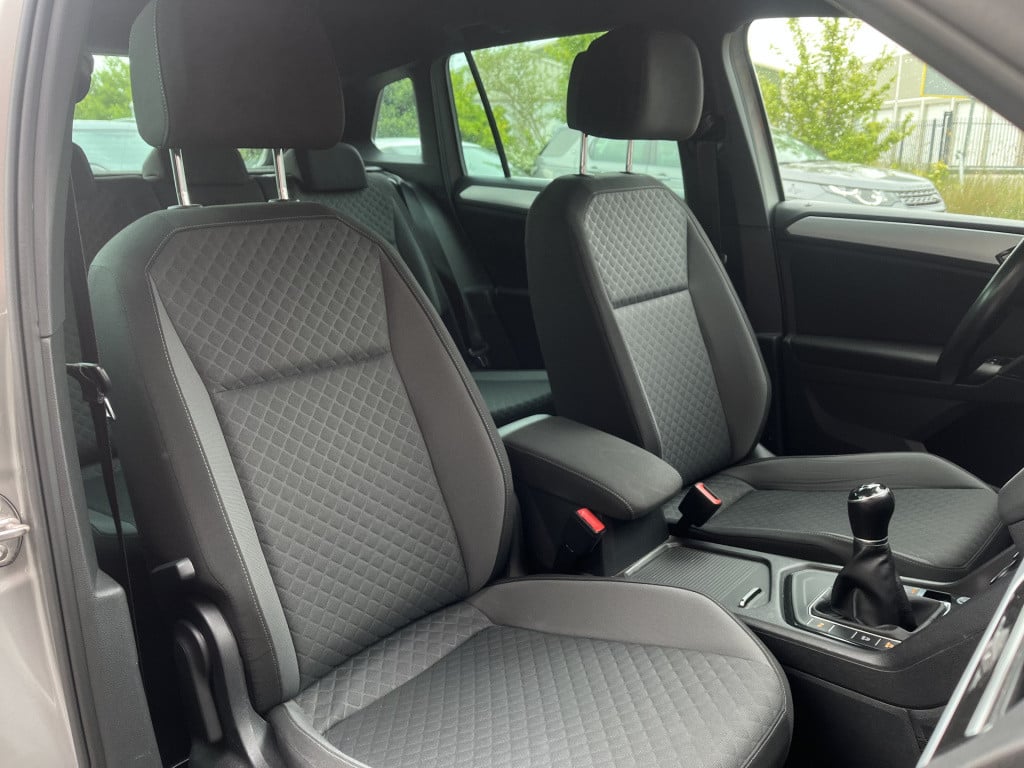 Volkswagen Tiguan 1.4 tsi act r-line | trekhaak | 19'' | virtual cockpit