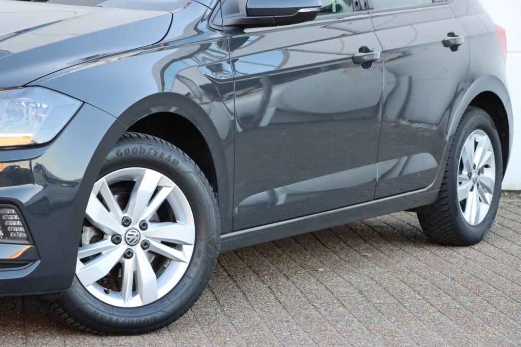 Volkswagen Polo 1.0 tsi comfortline executive 95pk