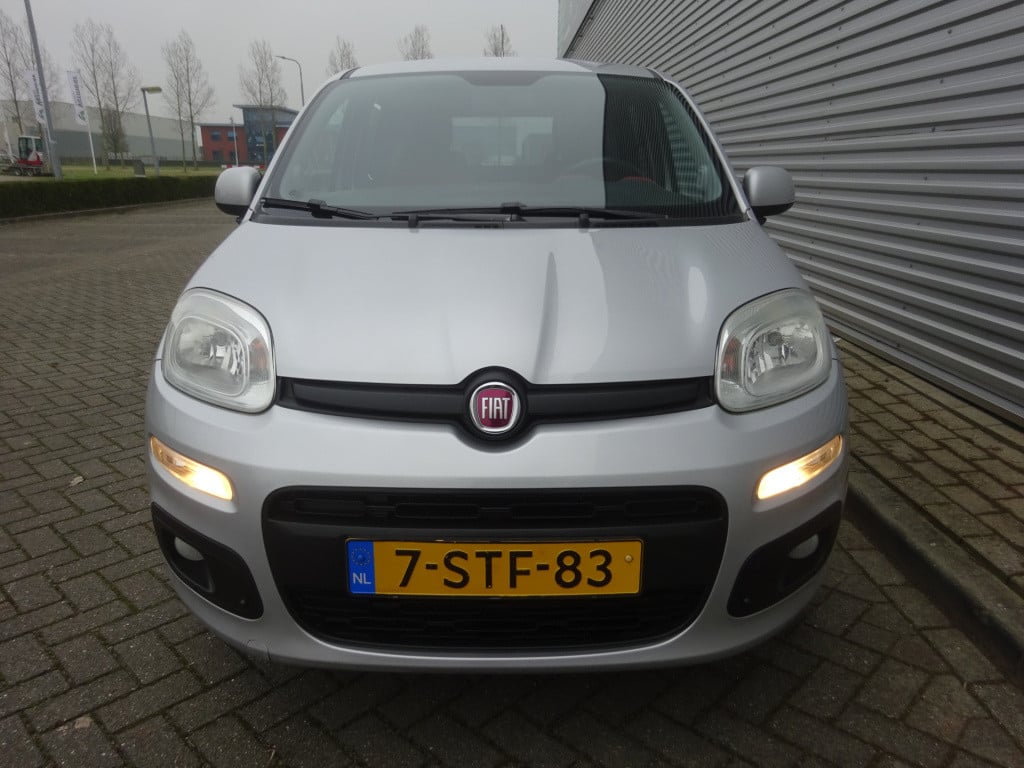 Fiat Panda 0.9 twinair lounge airco / elektr. ramen / cruise control / nap
