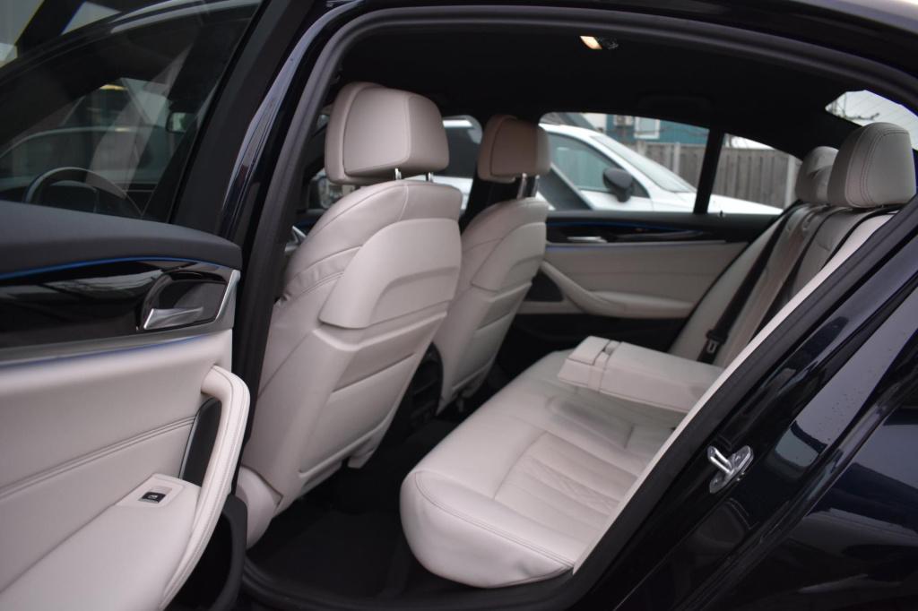 BMW 5 Serie 530e m-sport pro | laserlight | harman kardon | 360 camera | tr