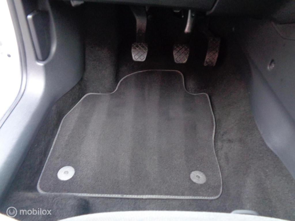 Seat Ibiza 1.0 mpi reference/airco/led/pdc/carplay/lm velgen/1st eig/slecht