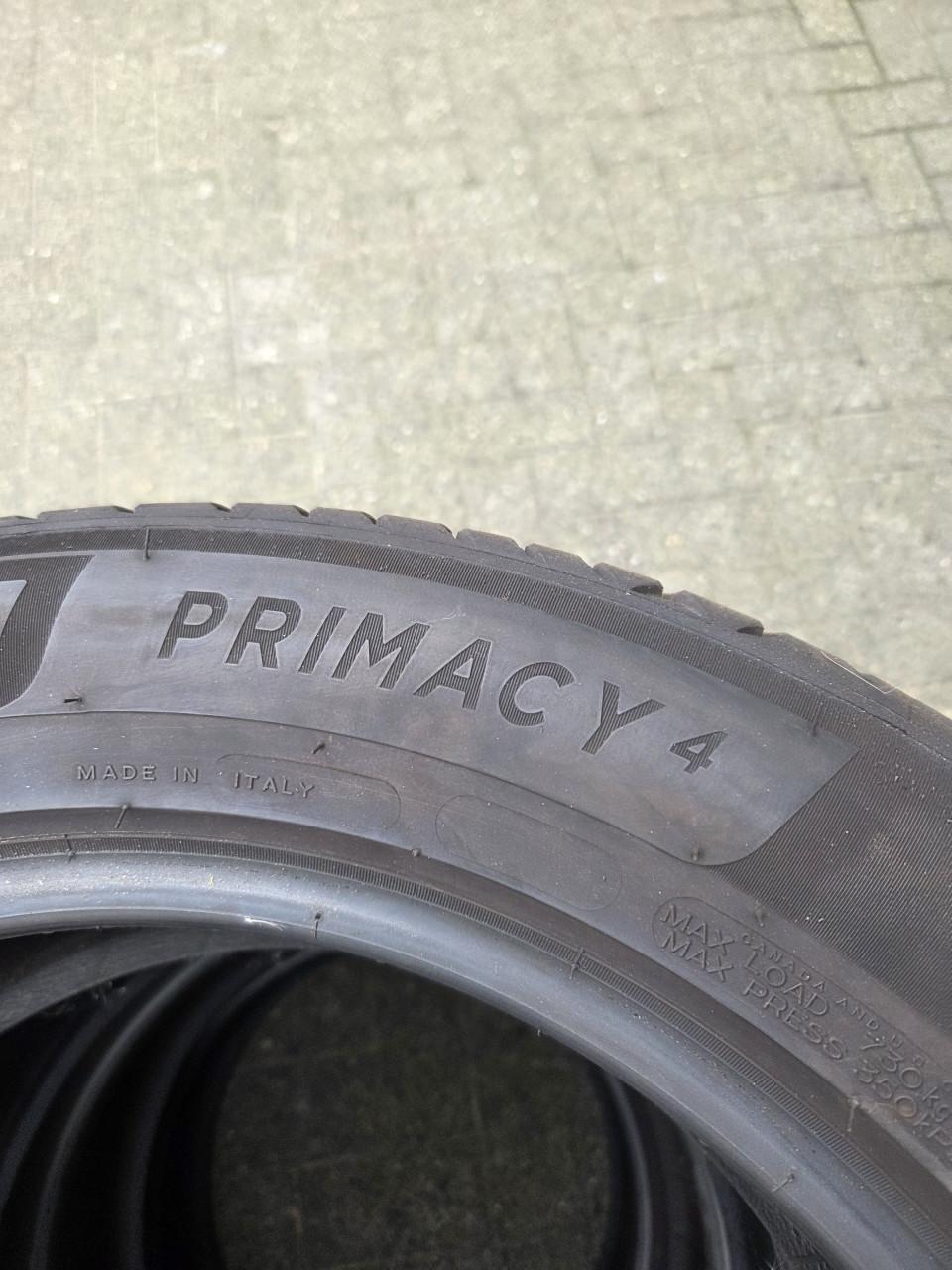 225-55-17 Michelin 5.5MM