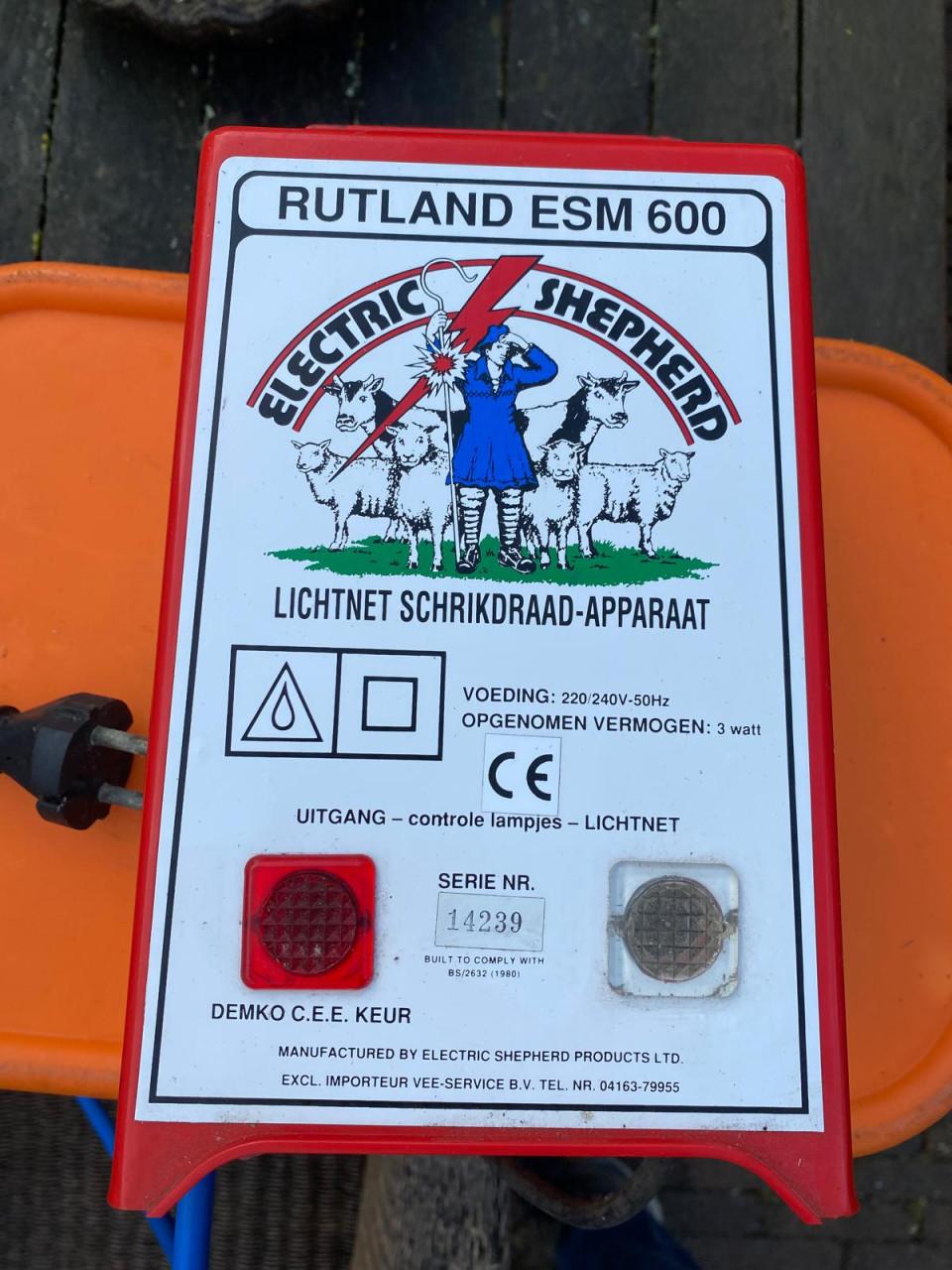 Te koop: schrikapparaat schrikdraadapparaat weideklok stroomklok