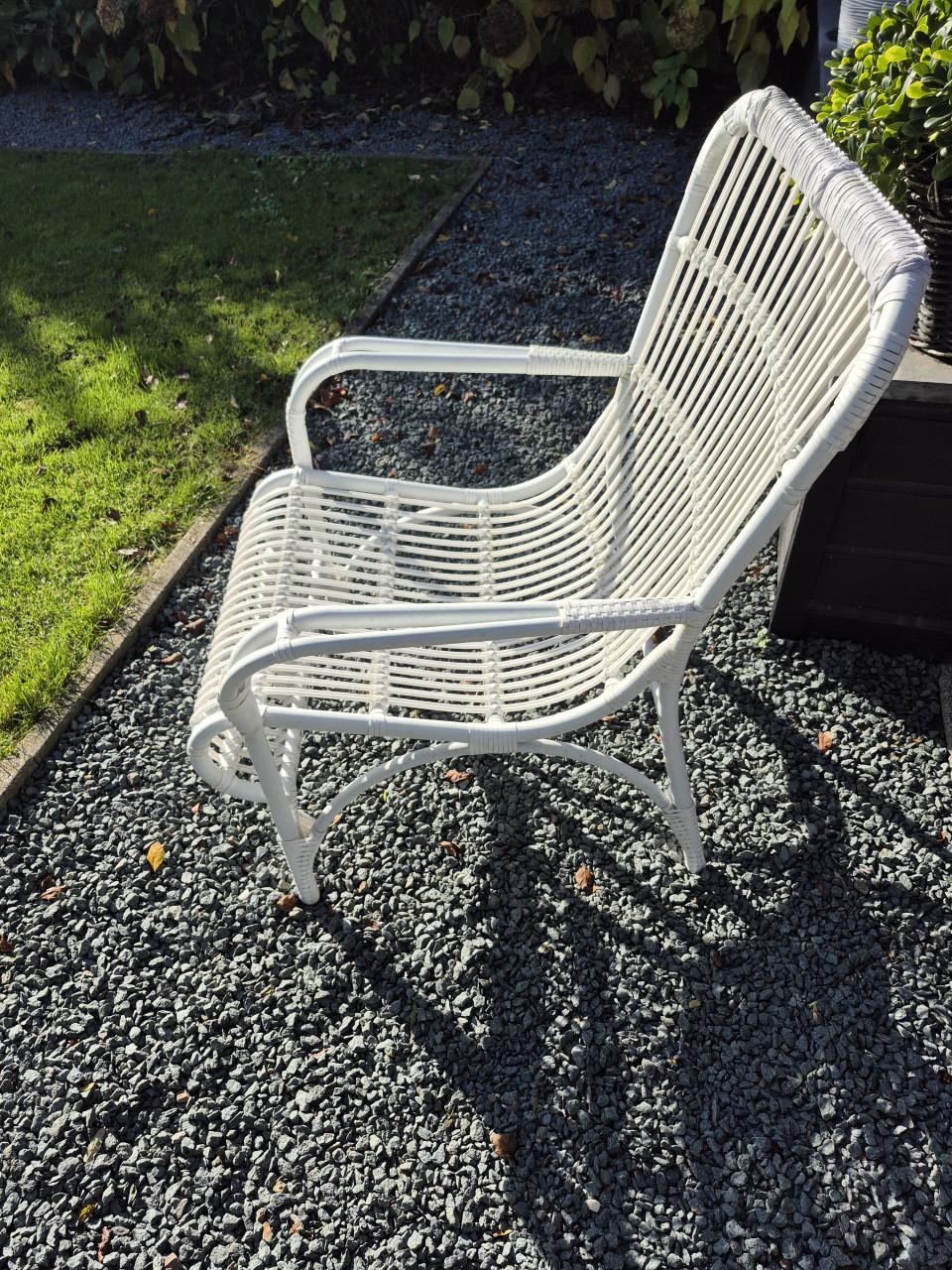 Tuinstoel wit rotan