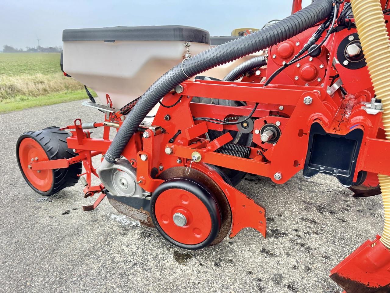 Maïsplanter Kuhn 4 rijen, zeer compleet!