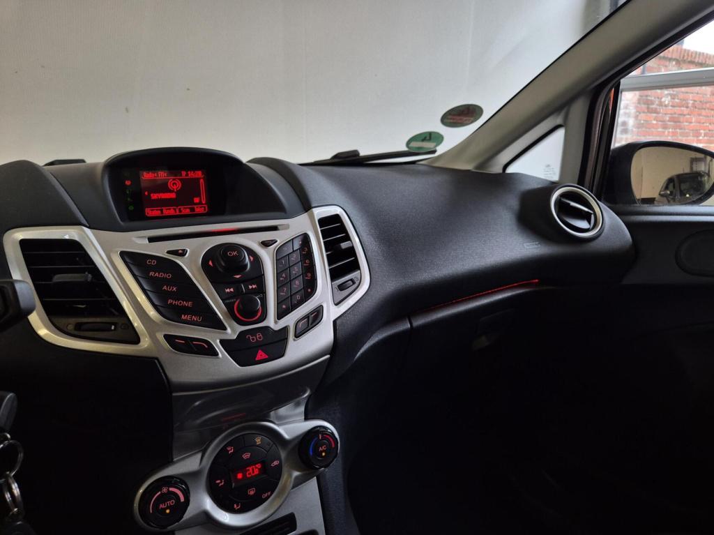 Ford Fiesta 1.25 titanium / distributieriem vervangen / koppeling vervangen