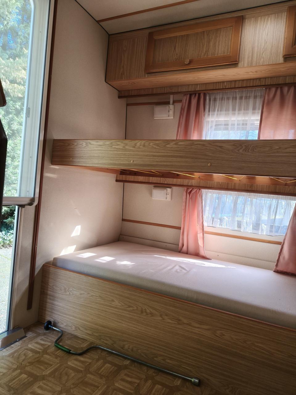 Viking North Star 425met mover,2 stapelbedden.