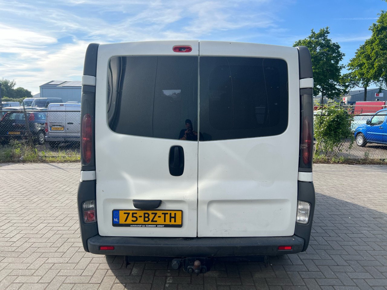 Opel Vivaro 1.9CDTi L1H1 3zits Vol Jaar Apk