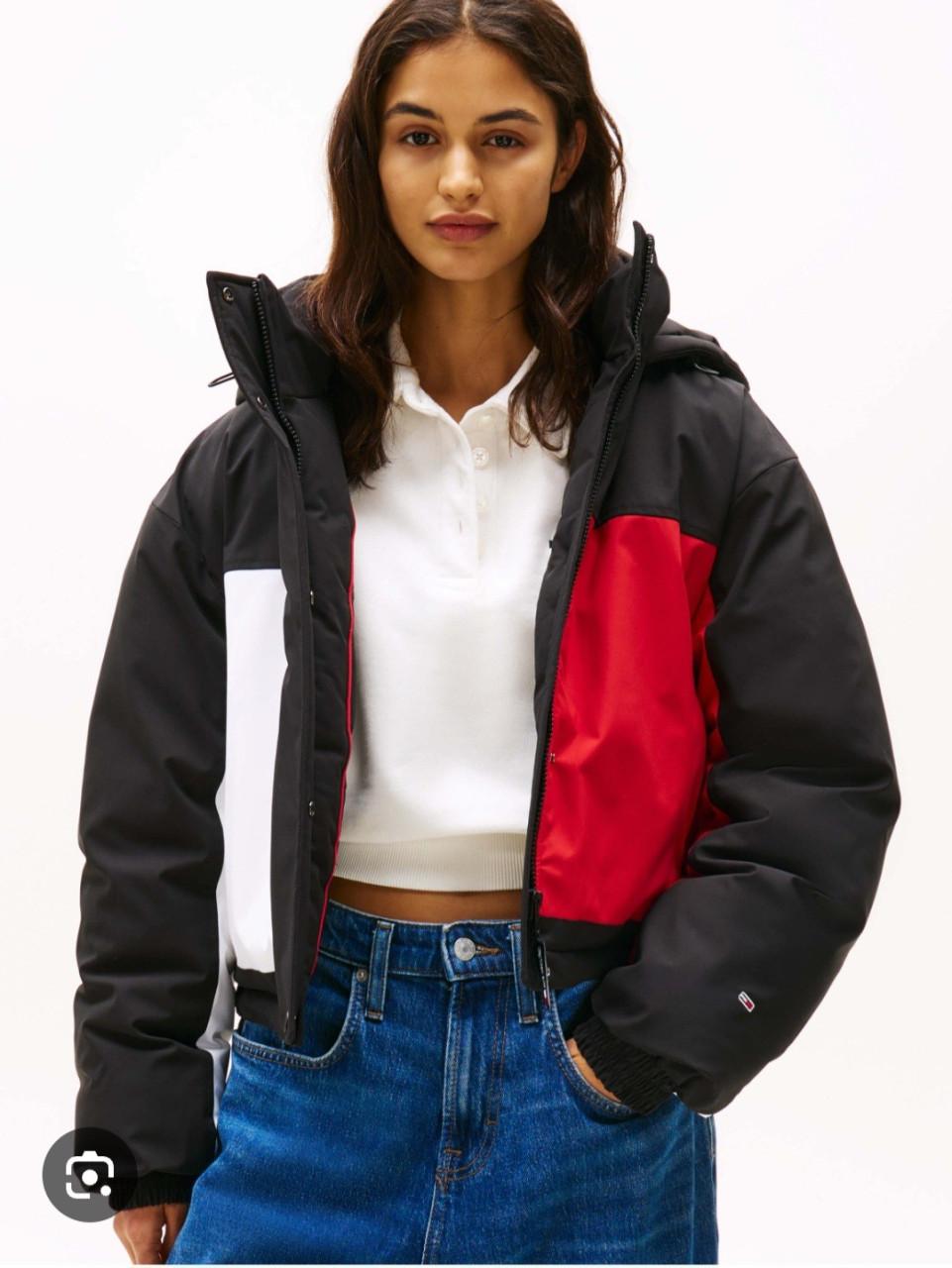 Gloednieuwe Tommy Hilfiger cropped puffer jas