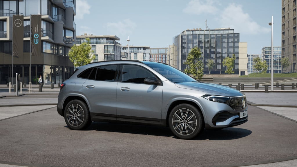 Mercedes-Benz Eqa 250+ business solution amg 71 kwh | trekhaak | nightpakke