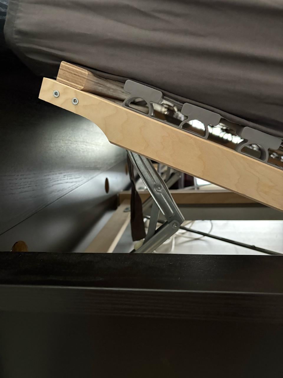 Bed Ikea Malm 140x200