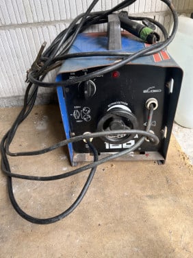 Cebora 160 amper Lasapparaat 220v of 380v nieuwprijs €500,-