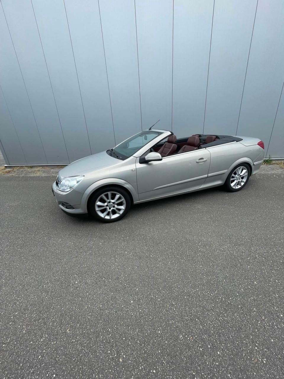 Opel astra twintop