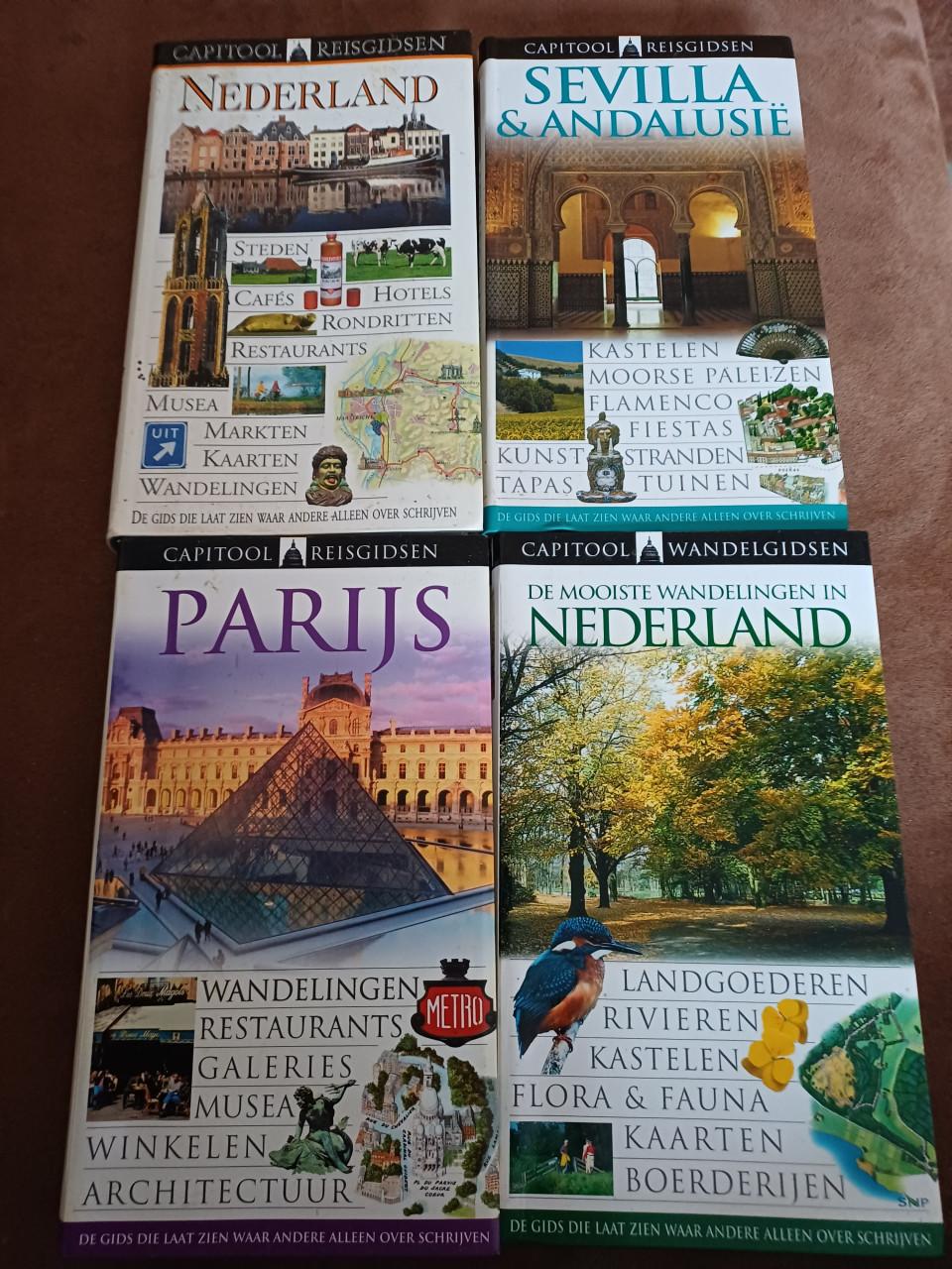 Capitool reisgidsen 4 keer
