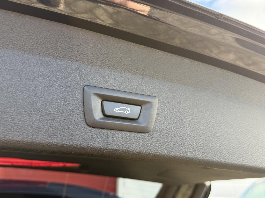 BMW X1 sdrive20i executive | 1ste eig. | camera | trekhaak | rijklaar inclu