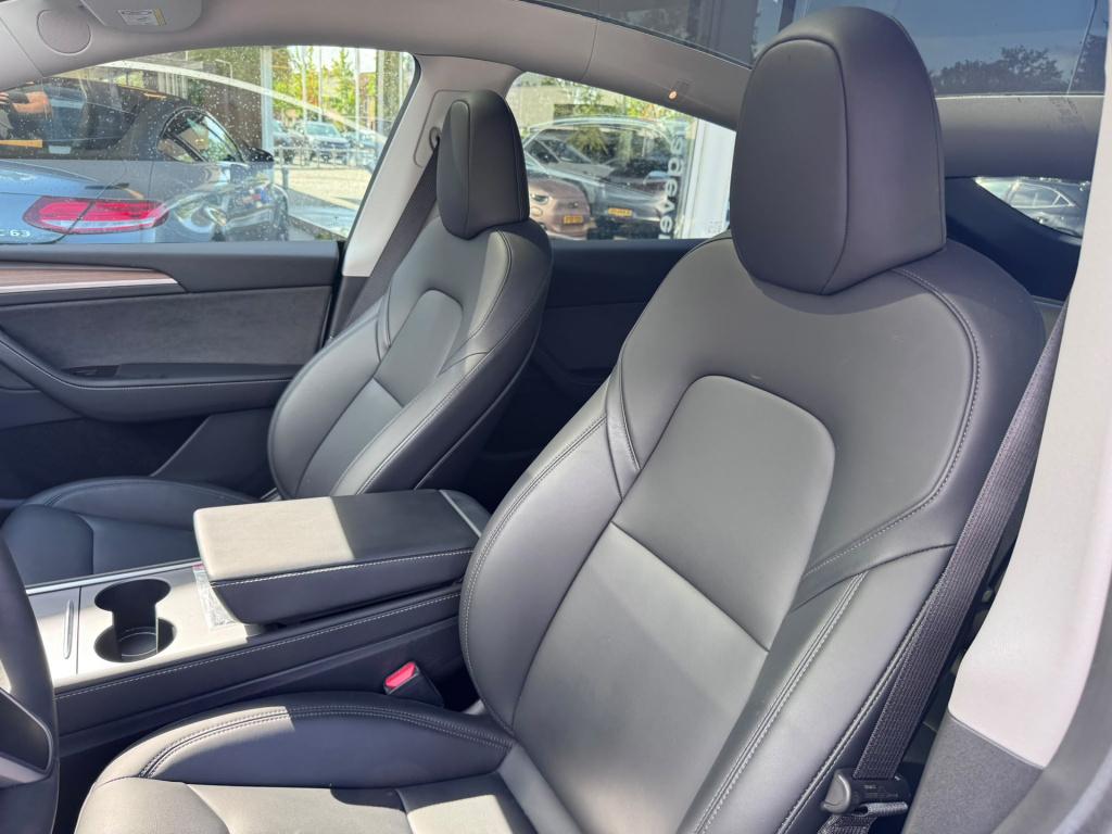 Tesla Model Y long range awd 75 kwh