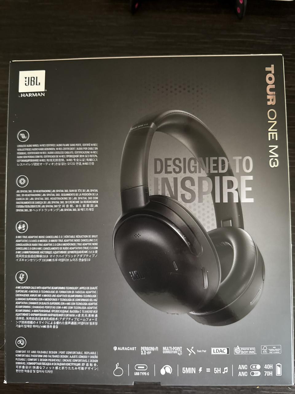 JBL koptelefoon TOUR ONE M3
