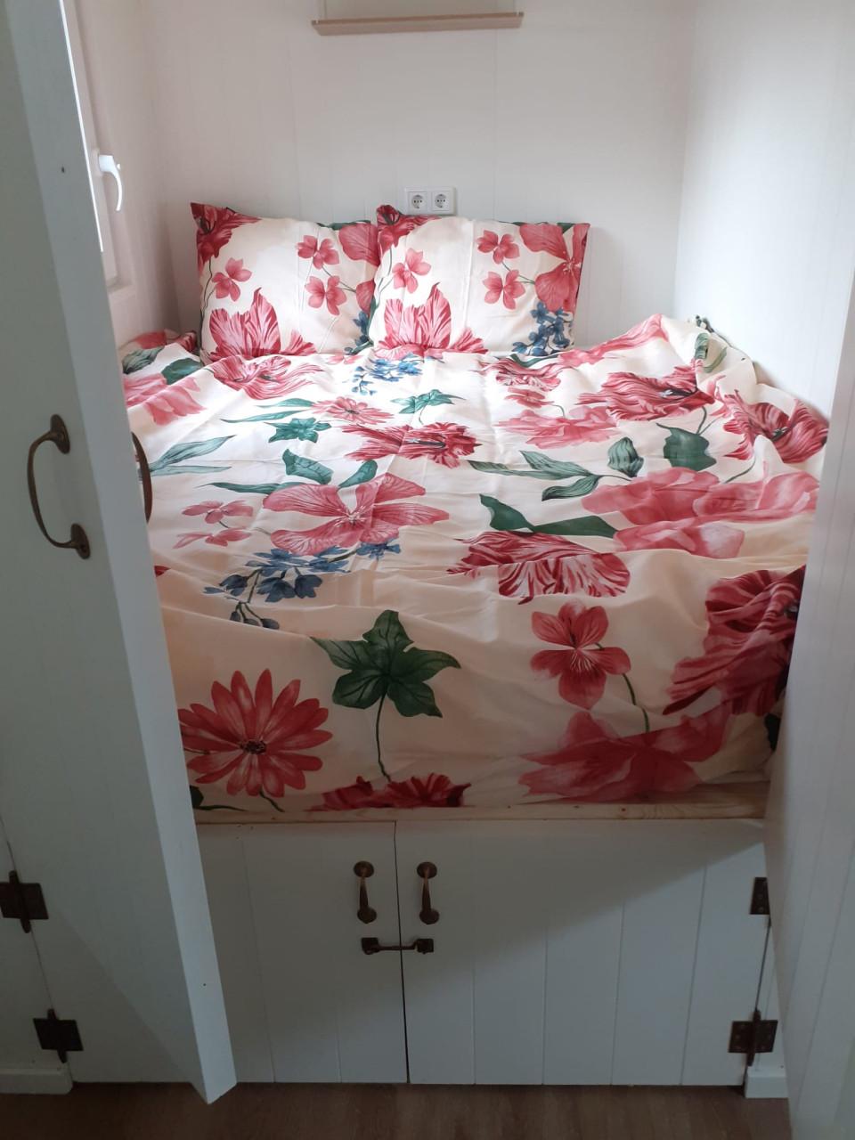 Te koop 2 recreatie woningen op eigen grond, vakantiepark Stelleplas