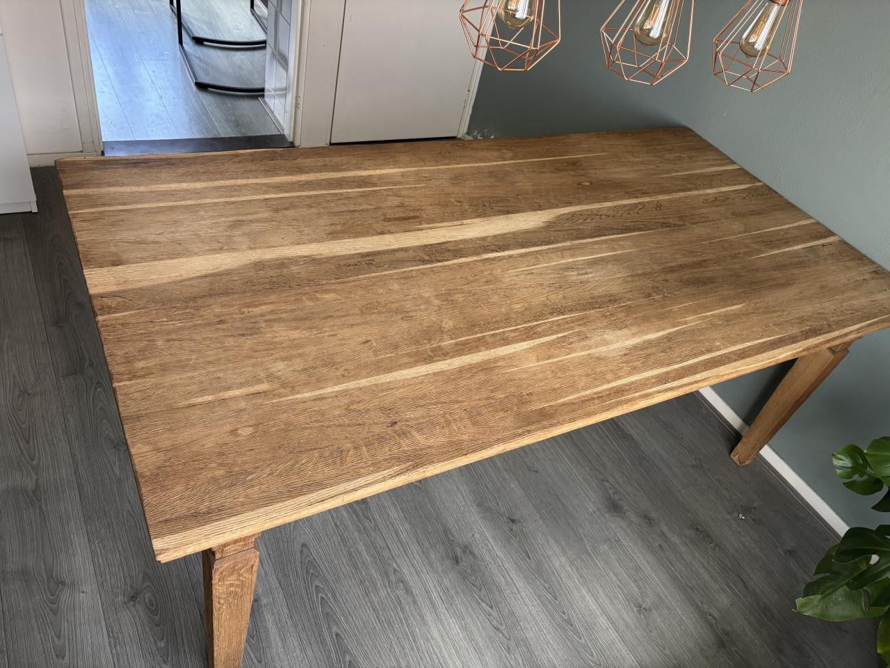 Robuuste eikenhouten eettafel 200x100